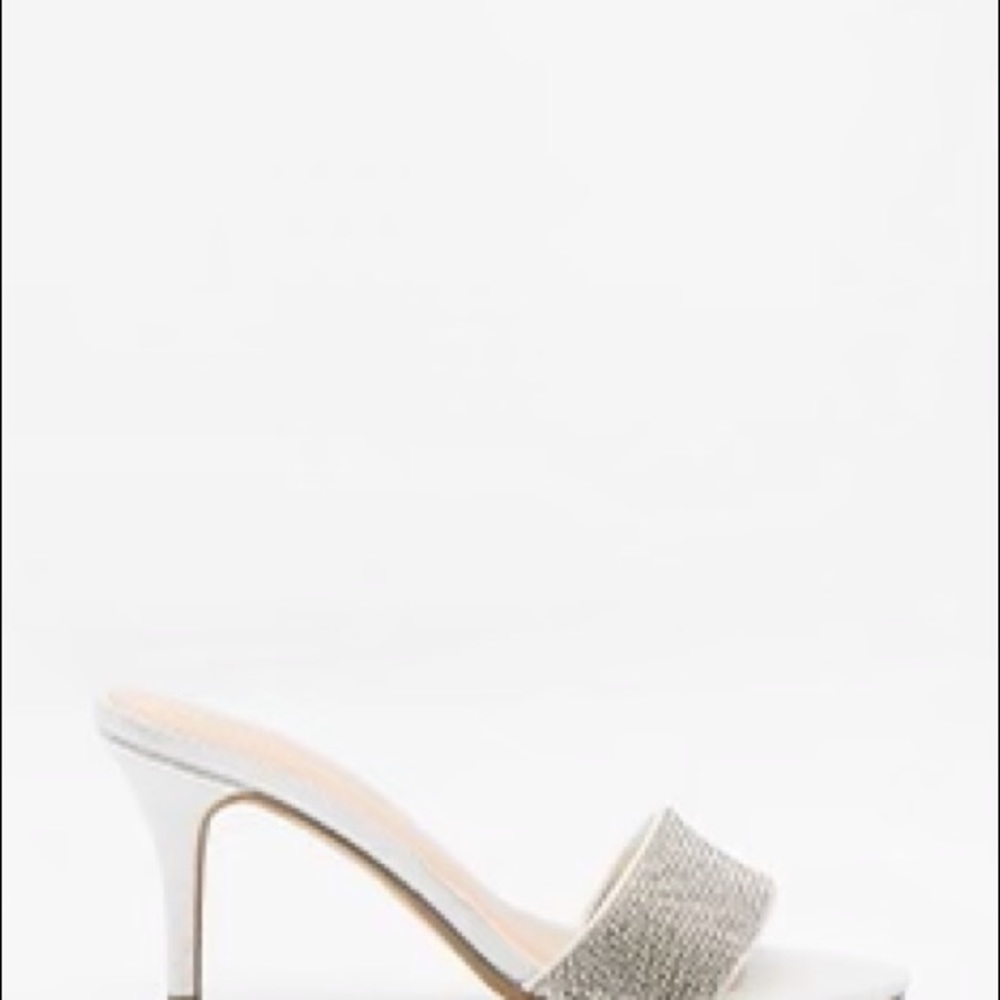 NIB Le Chateau Jewel Crystal Glam Sparkly Sandals - Picture 7 of 9